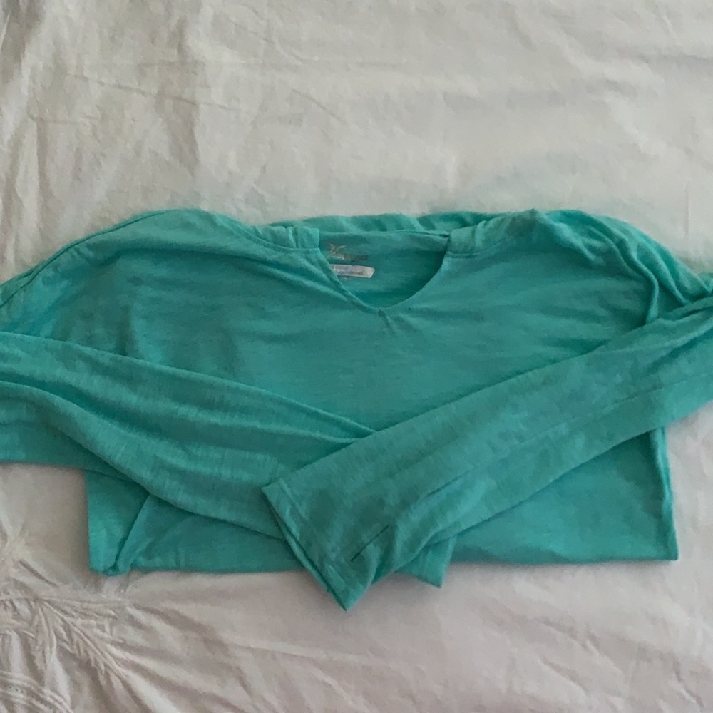 activewear top